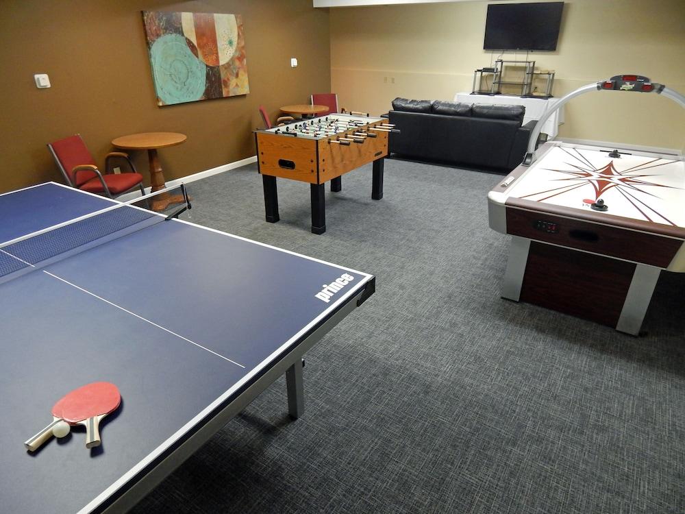 Big Sky Inn photo 34