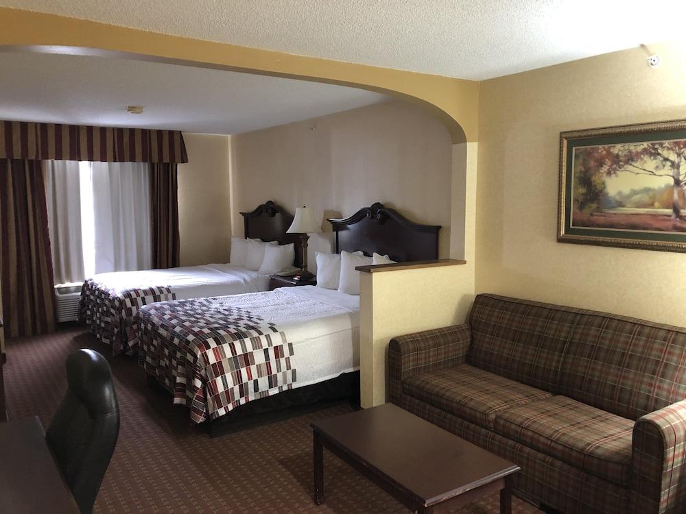 Red Roof Inn & Suites Chestertown photo 6