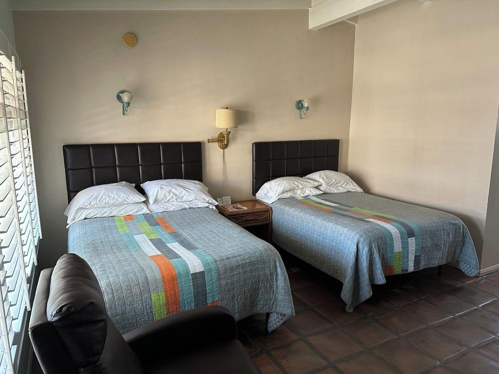 Sea Shore Motel photo 43