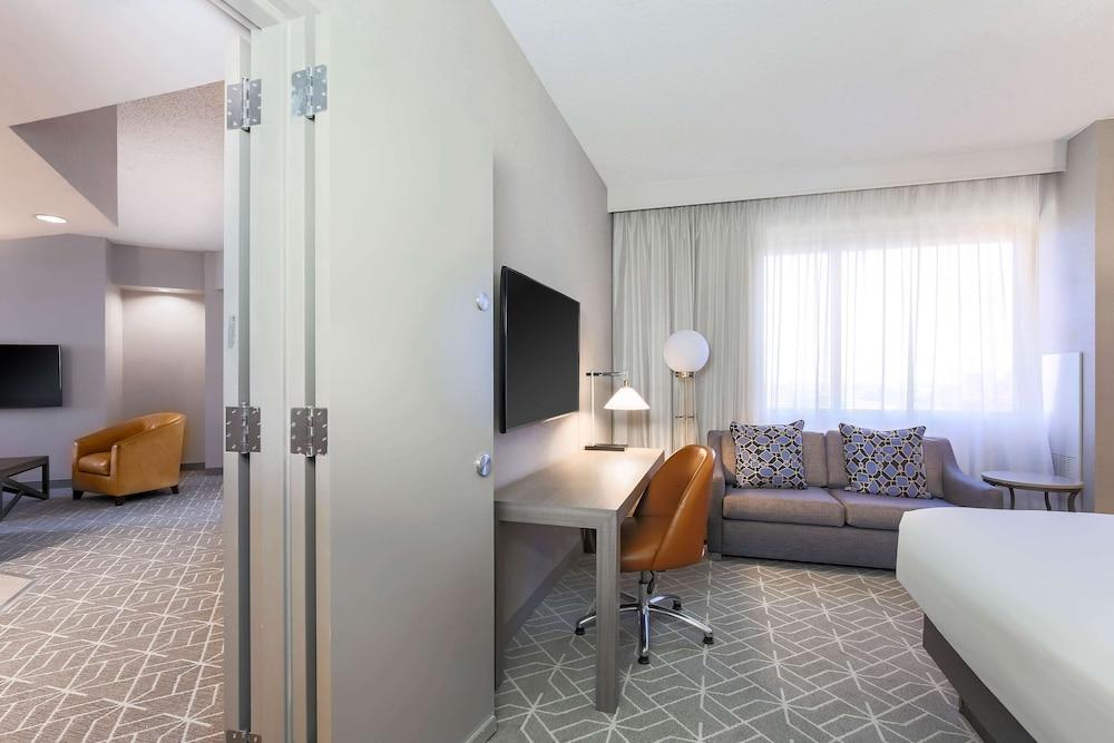 Hilton Richardson Dallas photo 17