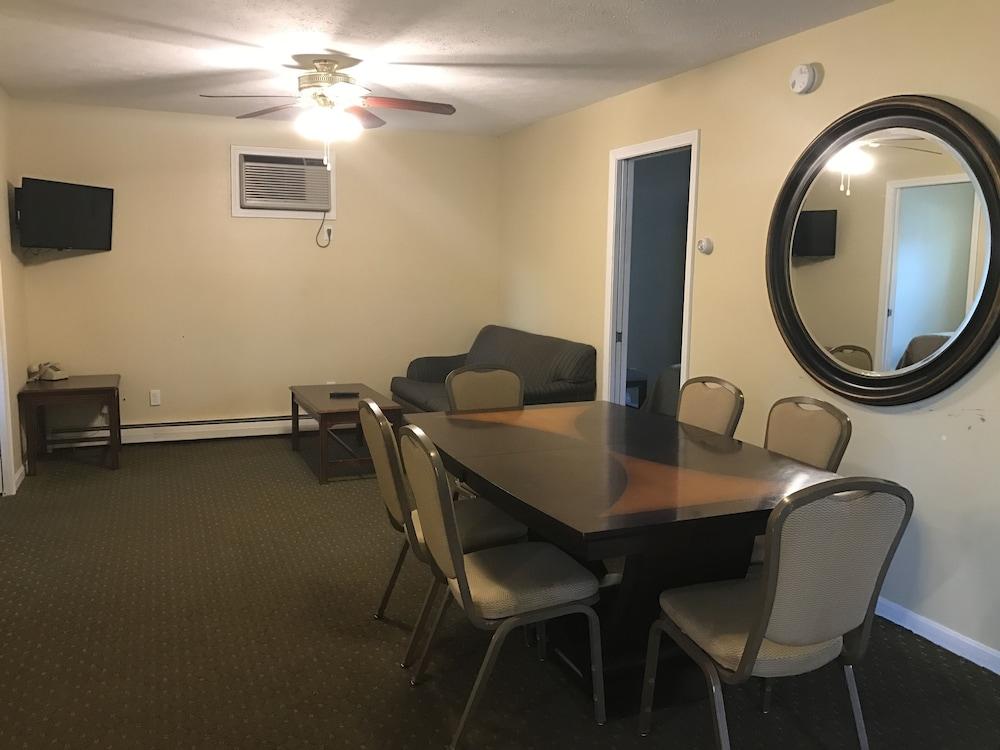 Exit 5 Resort & Condominium photo 37