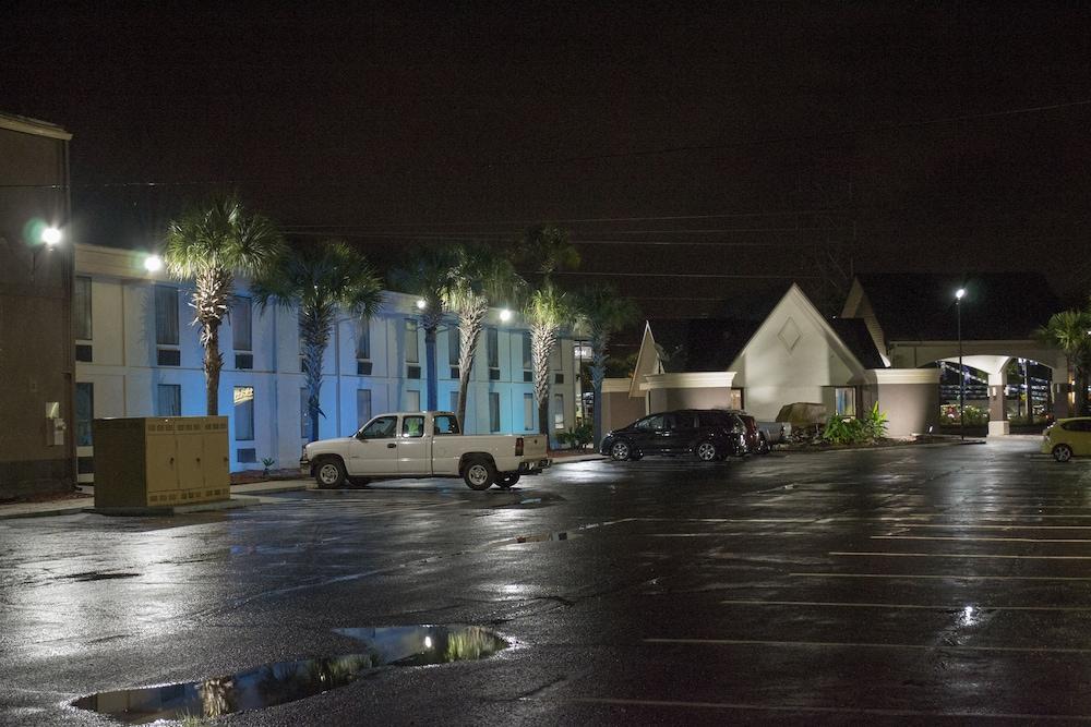Regency inn and Suites photo 18