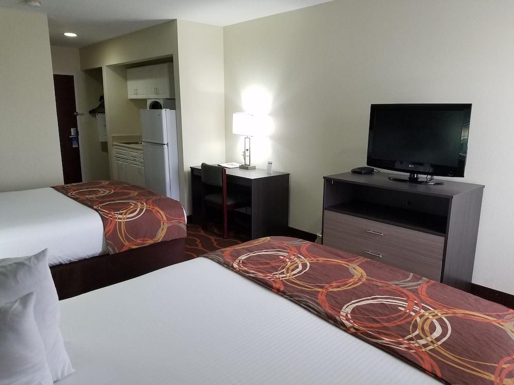 Baymont by Wyndham Grovetown Augusta photo 17