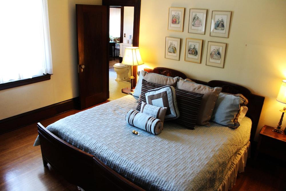 The Inn at Irwin Gardens photo 7