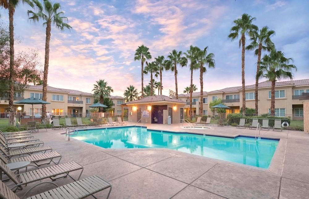 Worldmark Cathedral City photo 2