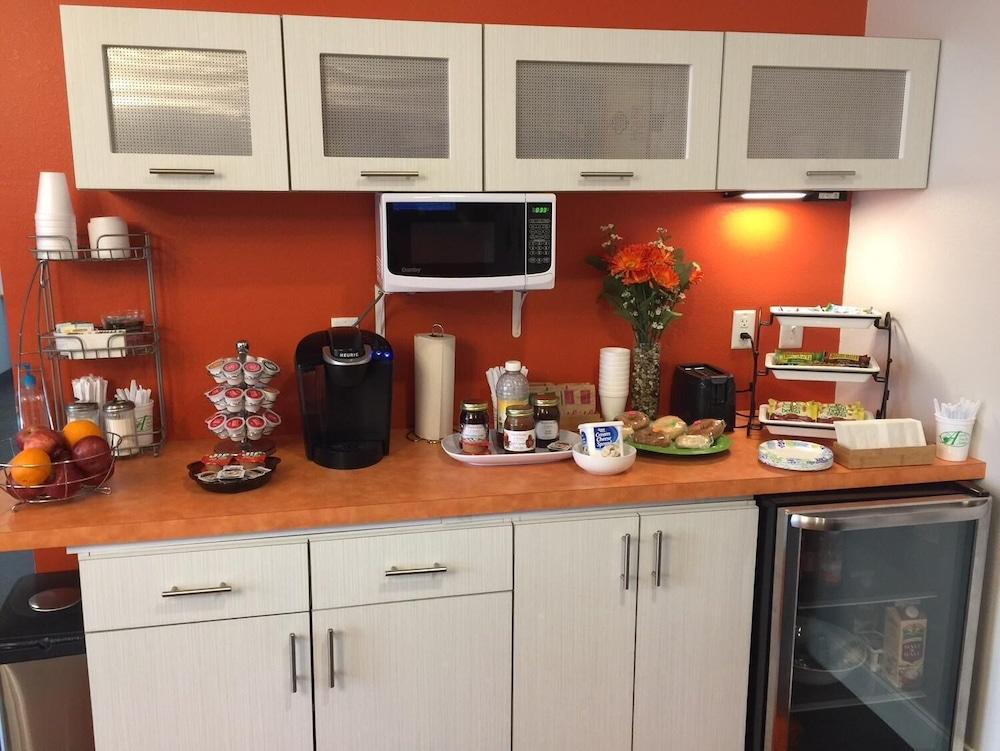 The Acorn Suites photo 10
