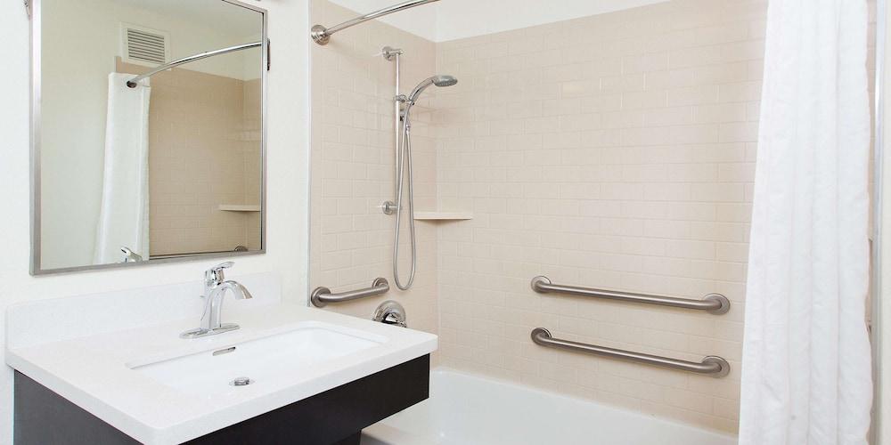 Sonesta Simply Suites Chicago Naperville photo 15