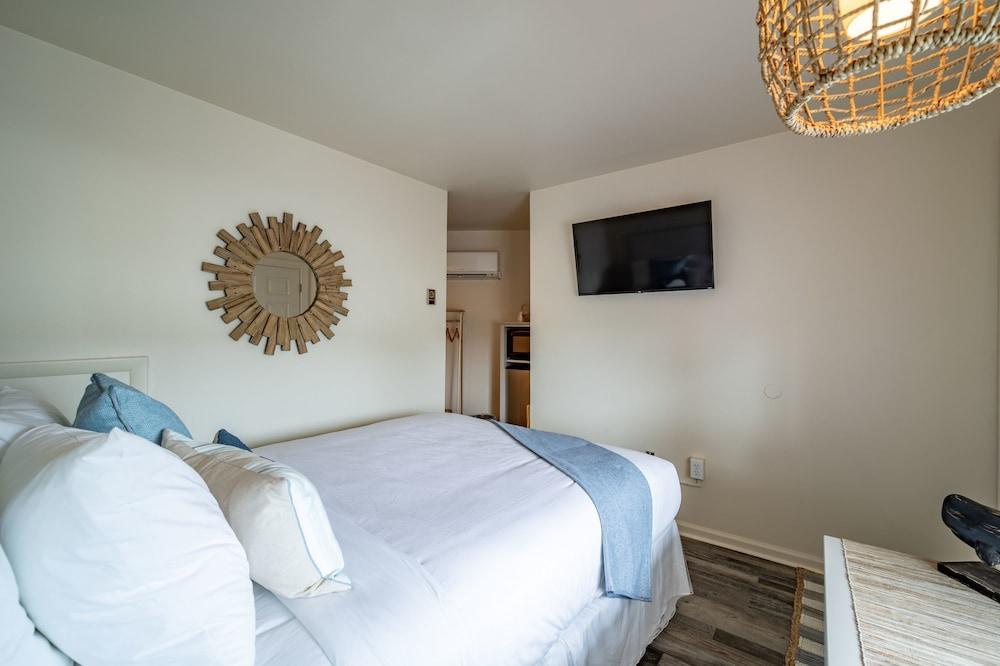 Ocean Glass Inn photo 39