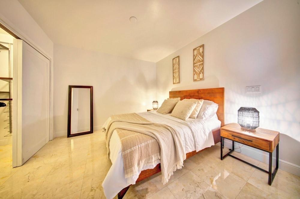 South City Suites photo 2
