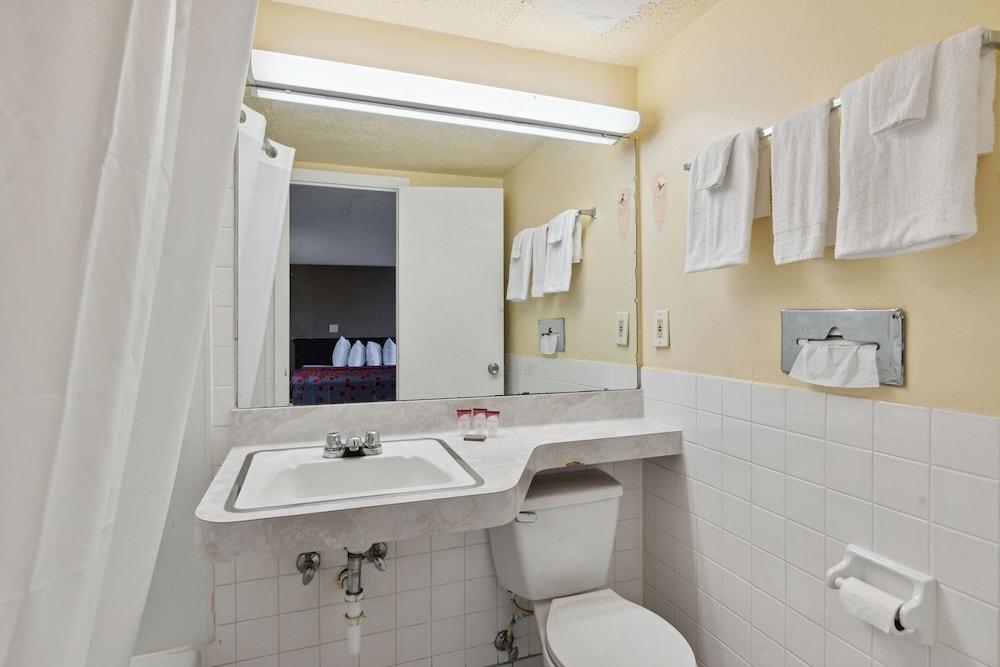 Miami Suites Hotel photo 41