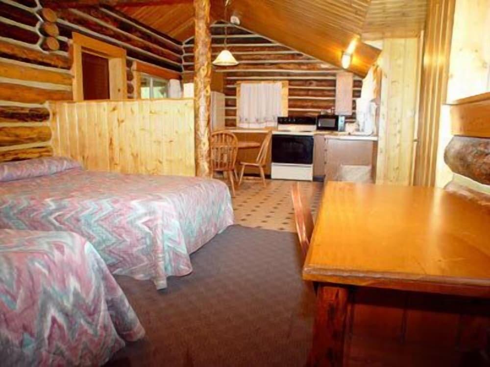Pahaska Tepee Resort photo 4