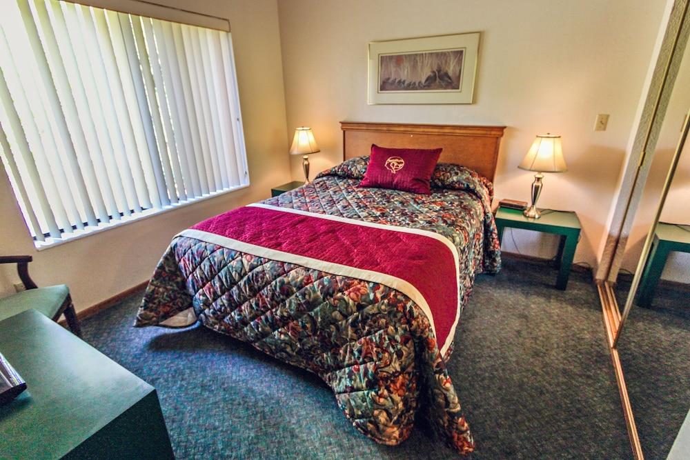 Wolf Creek Village photo 8