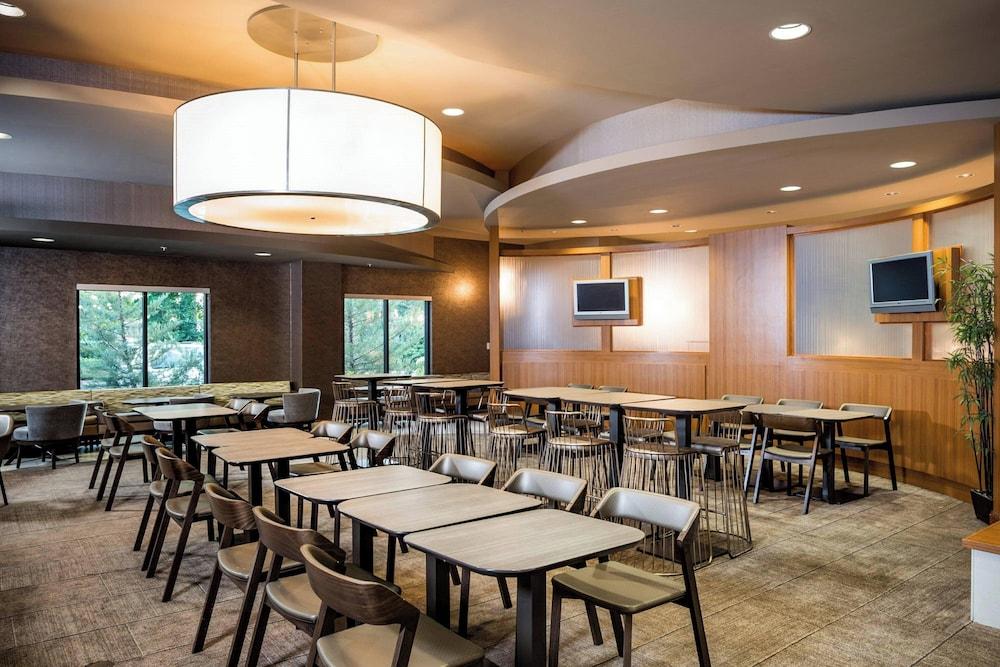 Springhill Suites by Marriott Hampton Coliseum photo 17