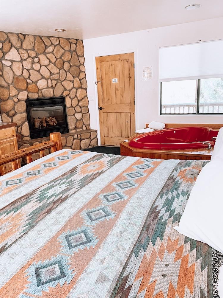 Creekside Lodge and Cabins photo 6