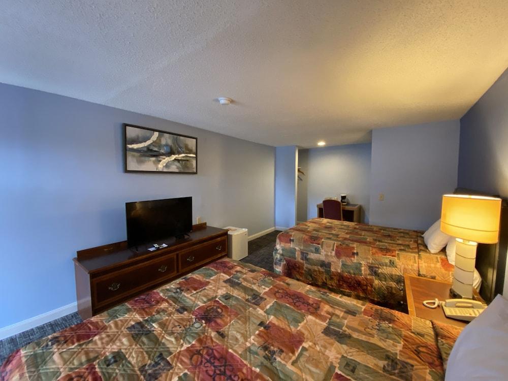 Economy Lodge photo 34