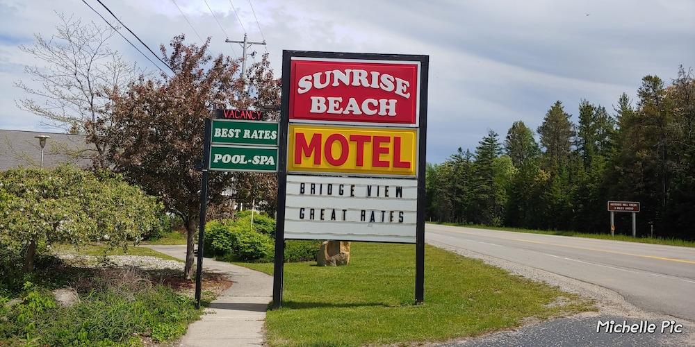 Sunrise Beach Motel photo 27