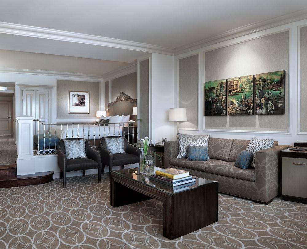 The Venetian Prestige Club Lounge photo 47