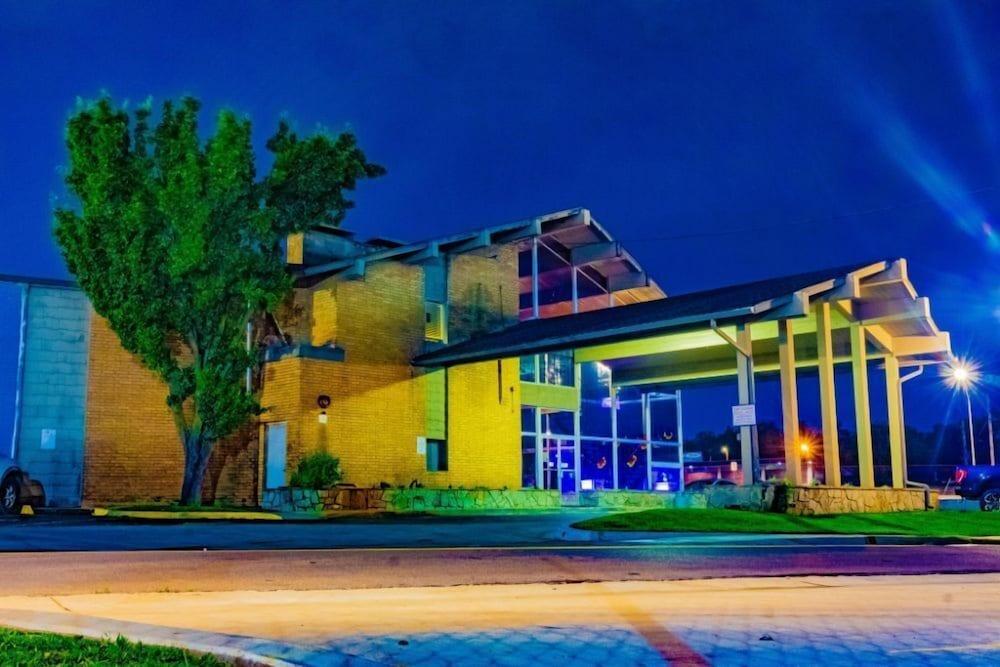 The District Hotel Club and Resorts photo 1