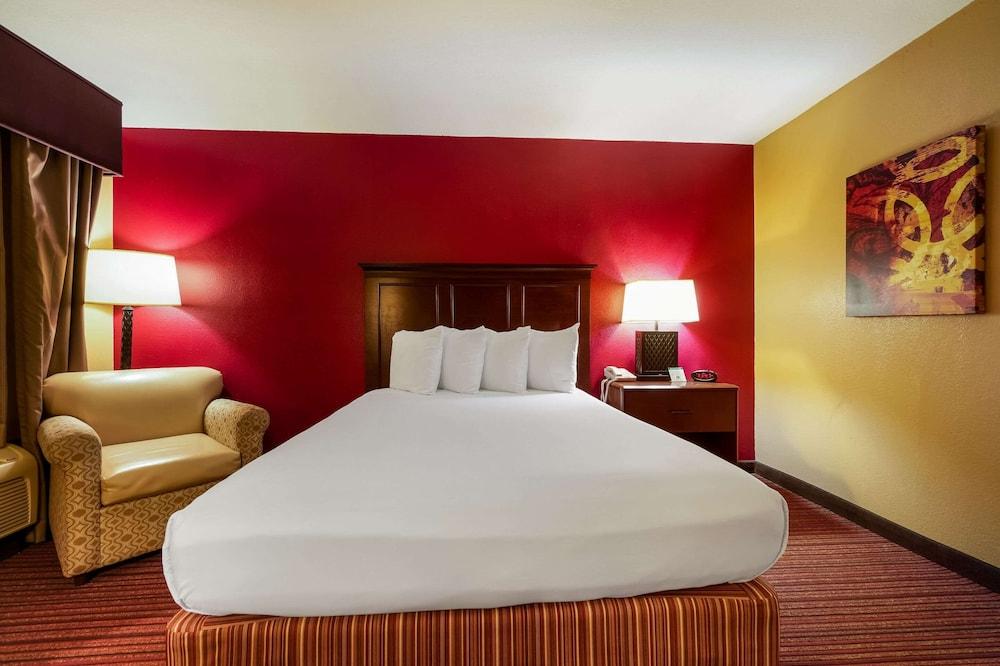 Quality Inn & Suites West Helena photo 11