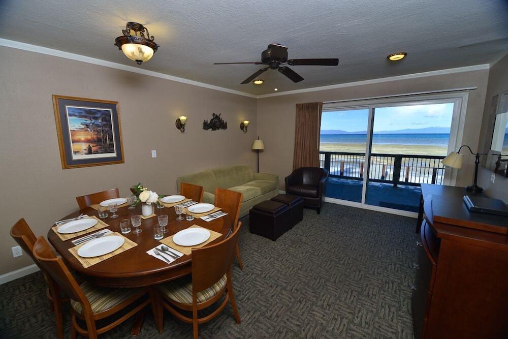 Beachcomber Inn photo 29