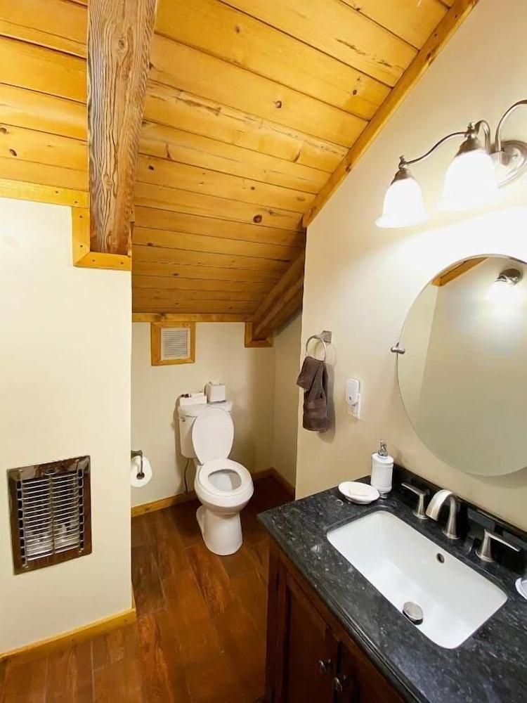 Eagle's Nest Lodge photo 7