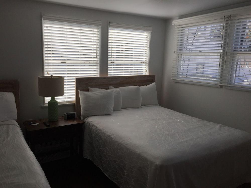 Seacrest Inn photo 84