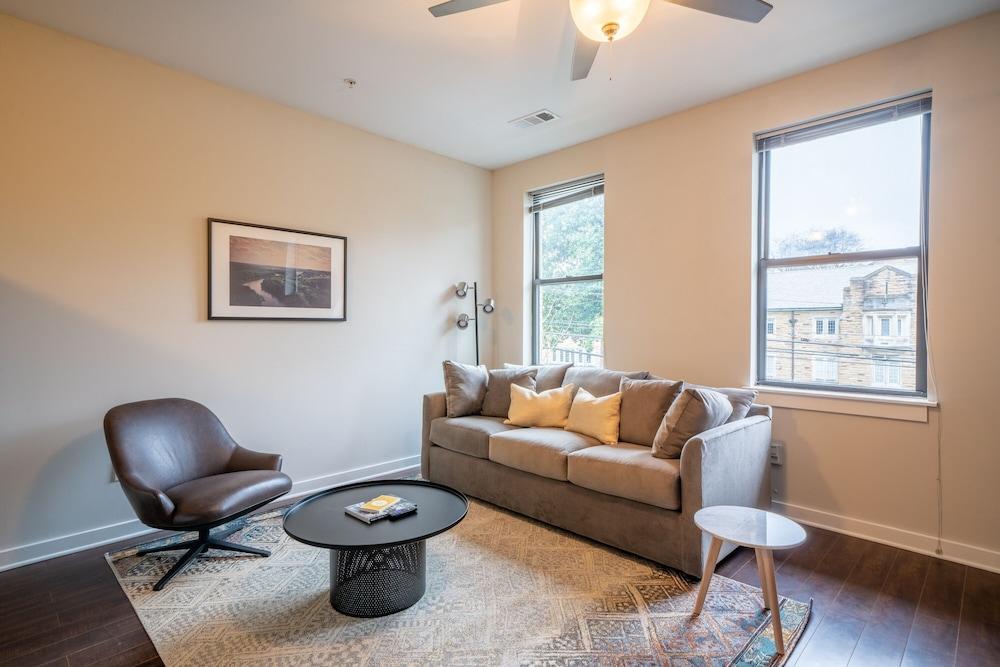CozySuites Music Row photo 33