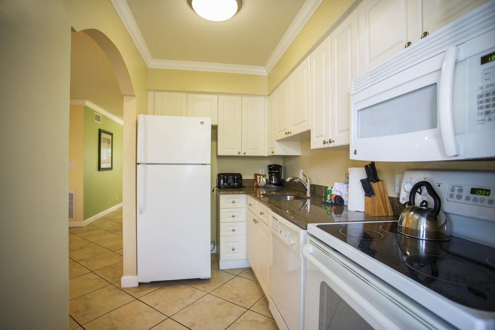 Barefoot Beach Resort photo 32