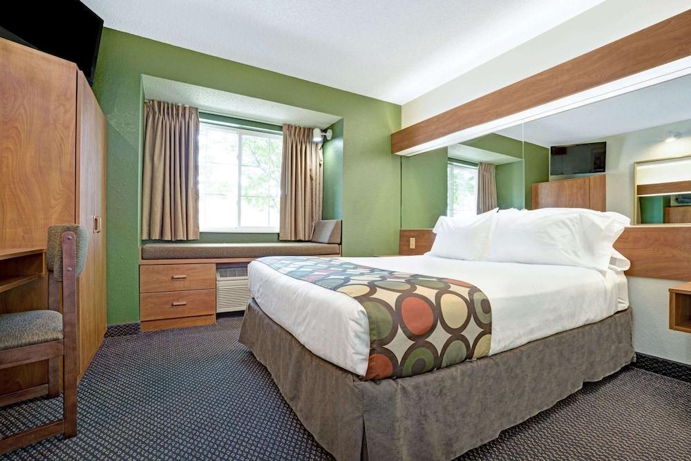 Microtel Inn & Suites by Wyndham Inver Grove Heights/Minneap photo 12
