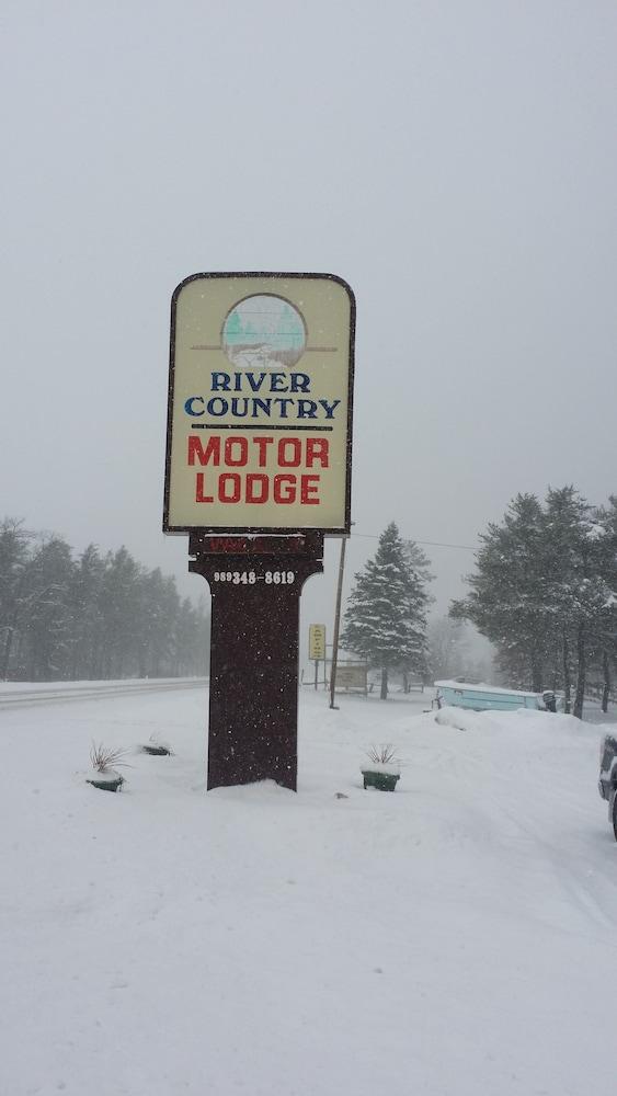 River Country Motor Lodge photo 95