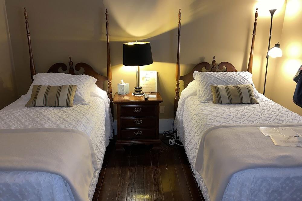 The Belmont Inn photo 6