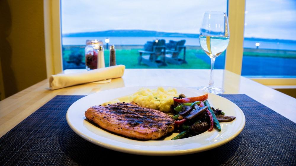 River Lodge And Grill photo 66