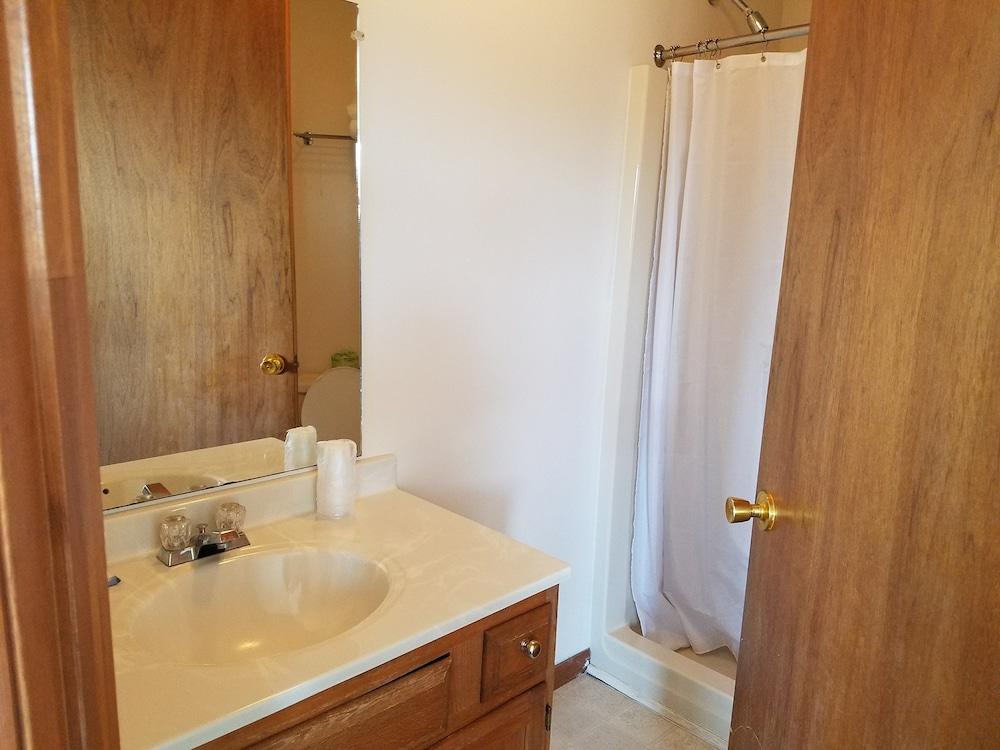 Clark's Beach Motel photo 55
