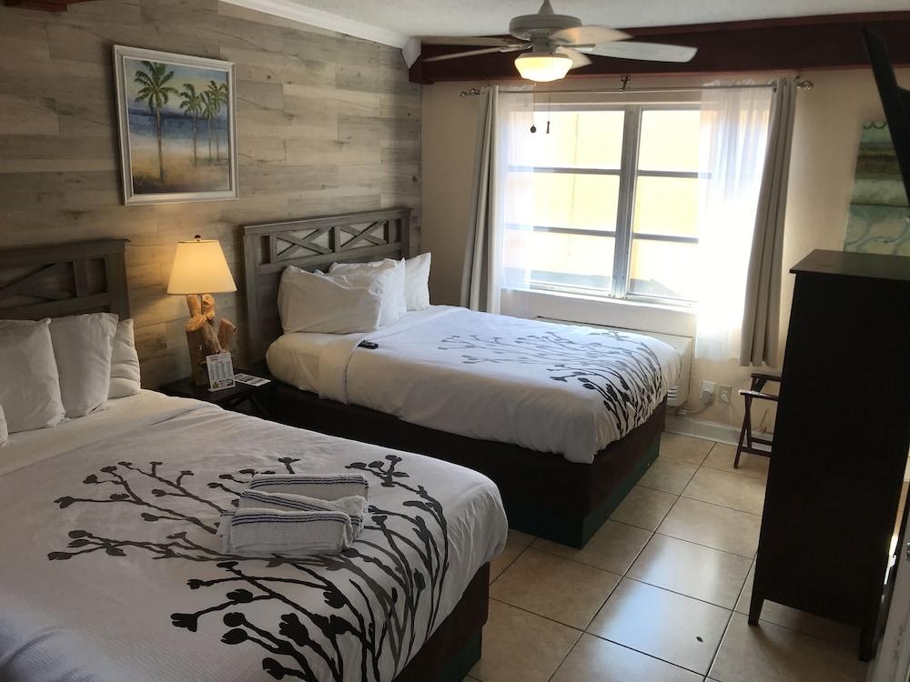 Schooner Hotel photo 29