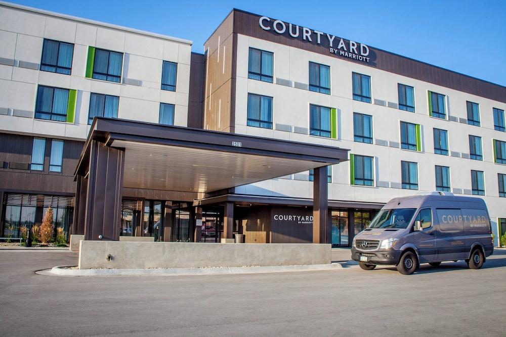 Courtyard by Marriott Omaha East/Council Bluffs, IA photo 1