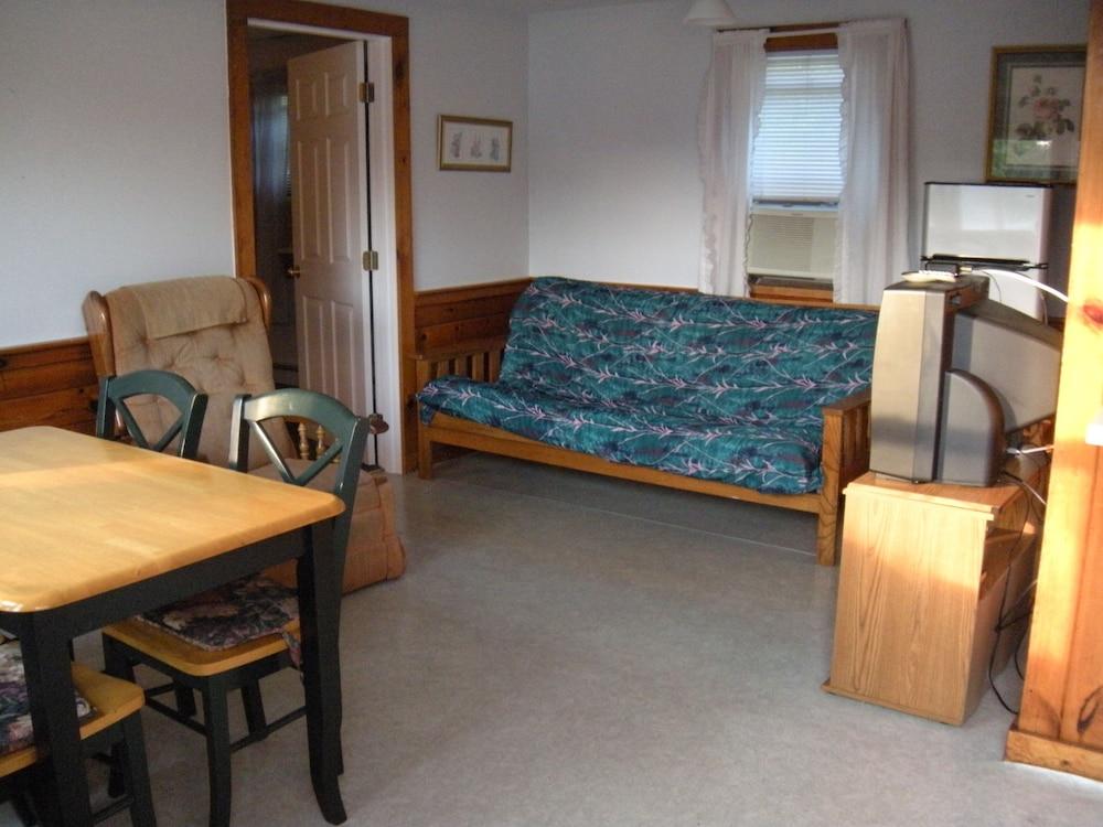 Bass River Motel photo 28