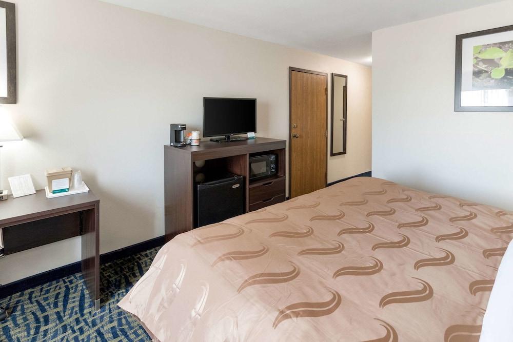 Quality Inn Rochelle photo 13