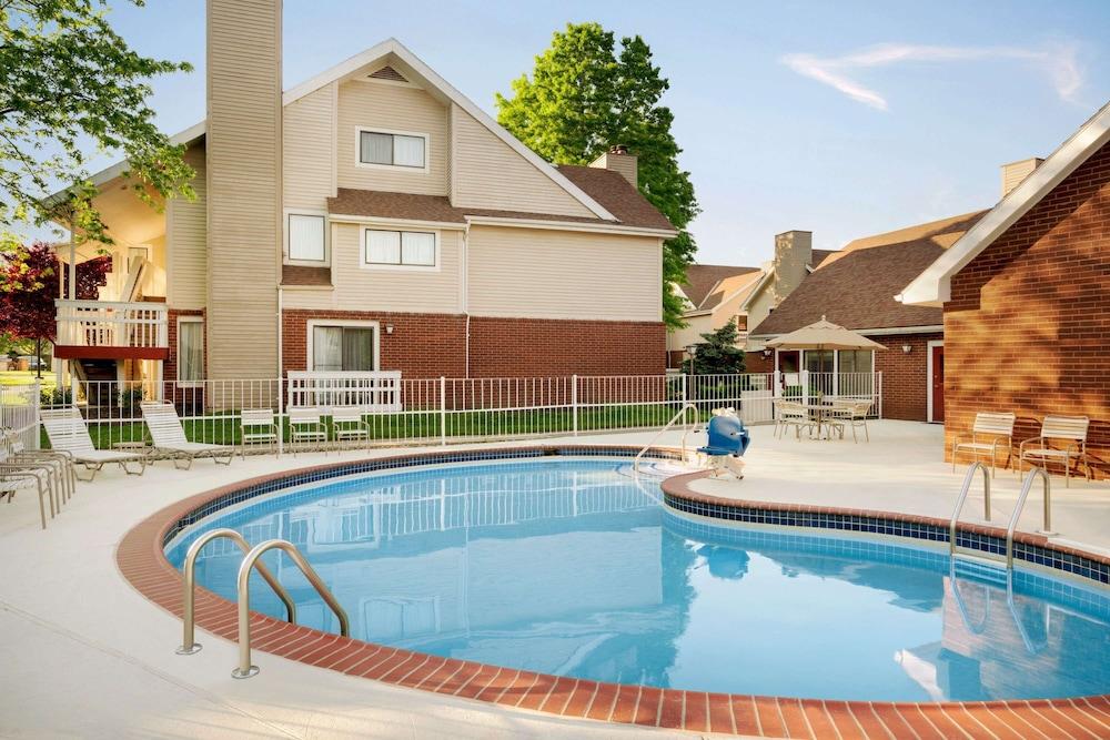 Hawthorn Suites by Wyndham Tinton Falls photo 30