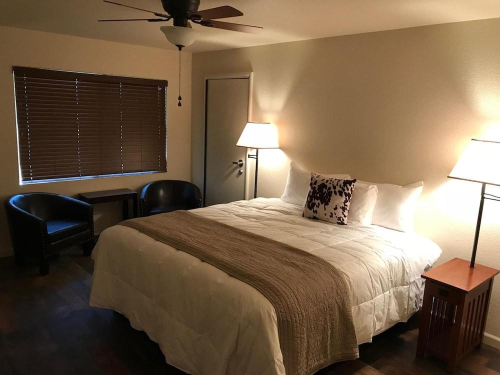 The Village at Highlands Ranch photo 3