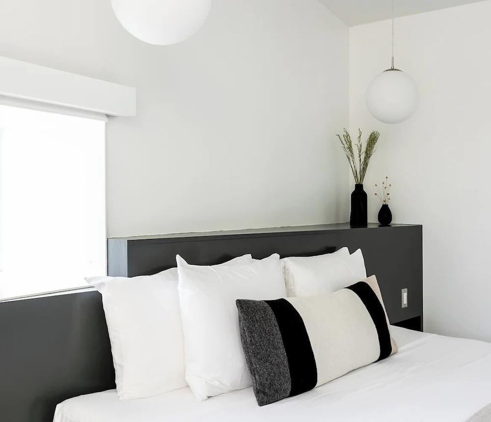Frame Hotel - Treehouse photo 22