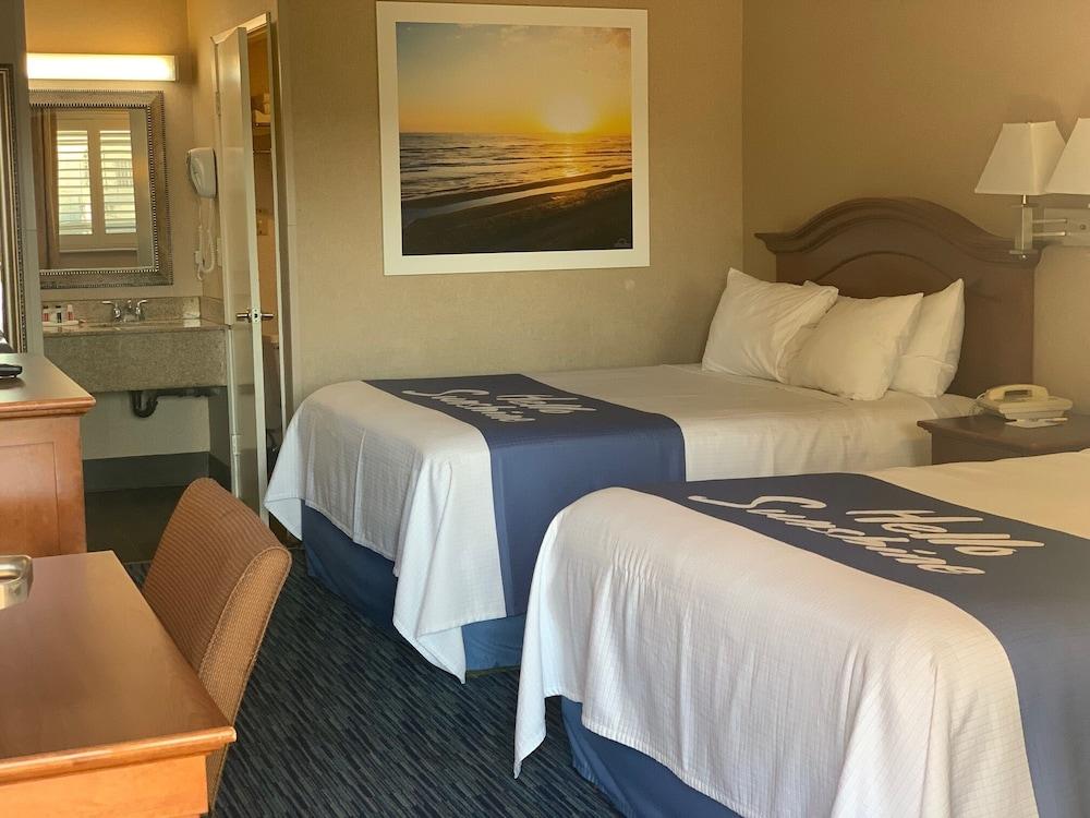 Days Inn by Wyndham Alhambra CA photo 9