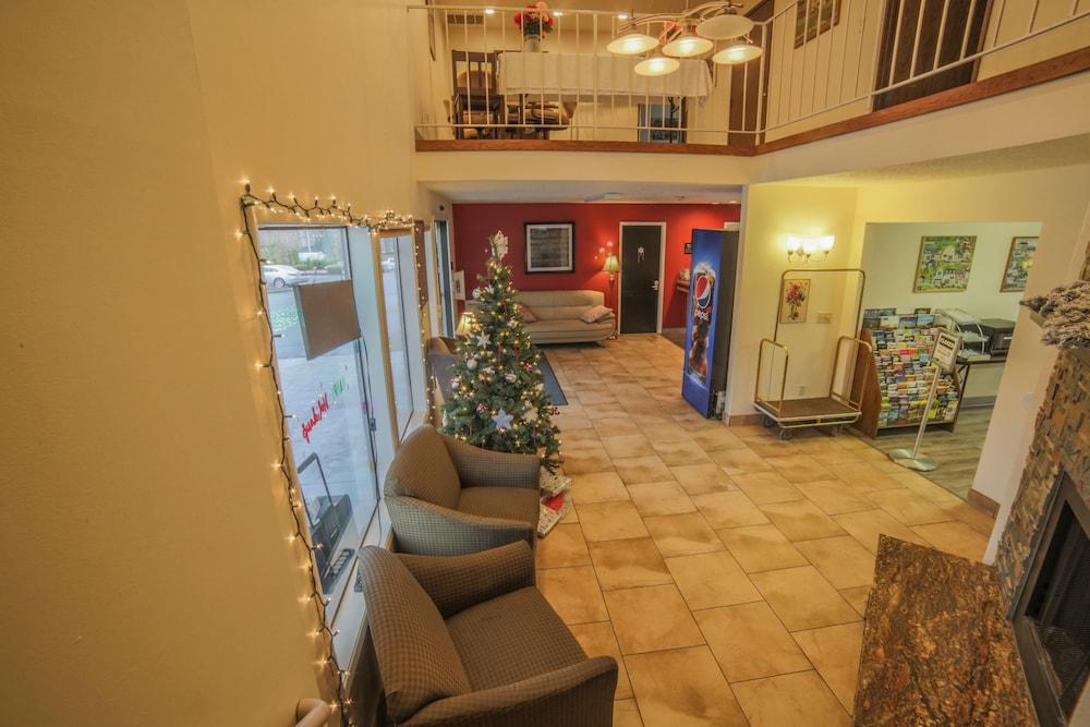 Sunnyside Inn & Suites photo 27