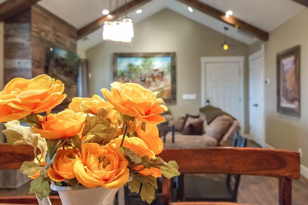 Aspenwood Manor photo 4