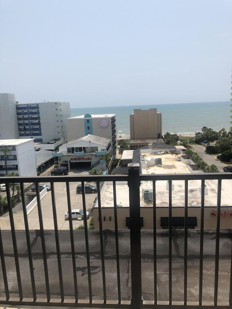 Quail Inn & Suites photo 33