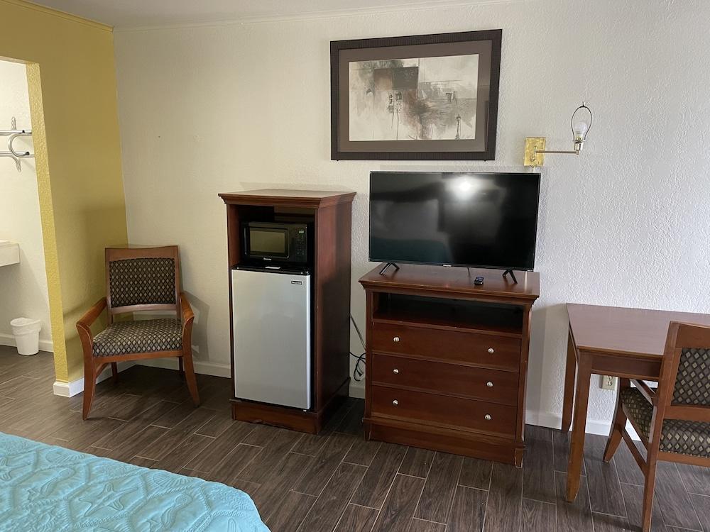 Champions Inn photo 38