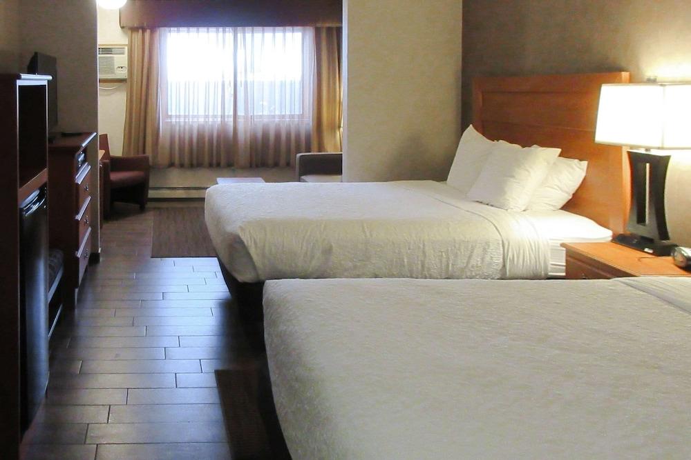 Quality Inn & Suites Detroit Lakes photo 8