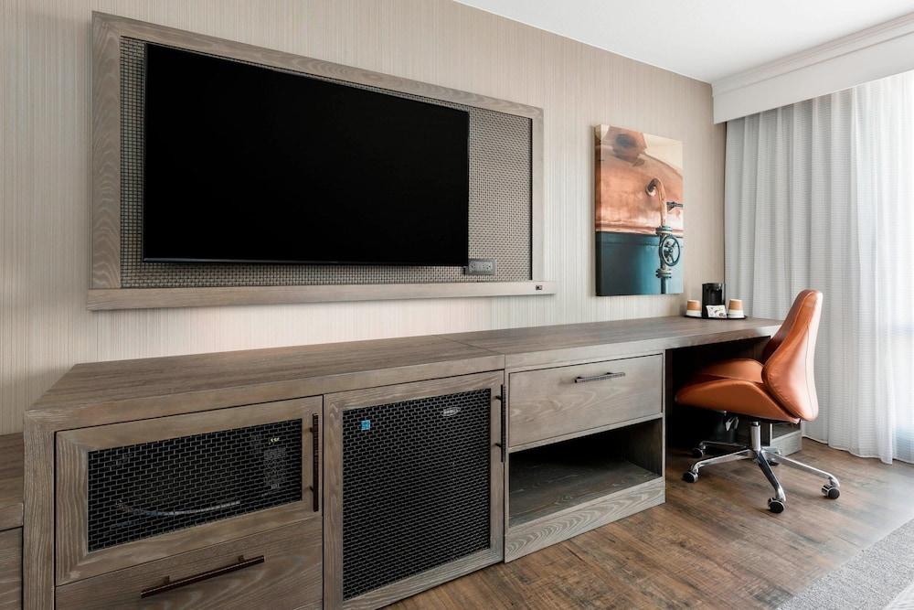 Courtyard by Marriott Austin Downtown/Convention Center photo 6