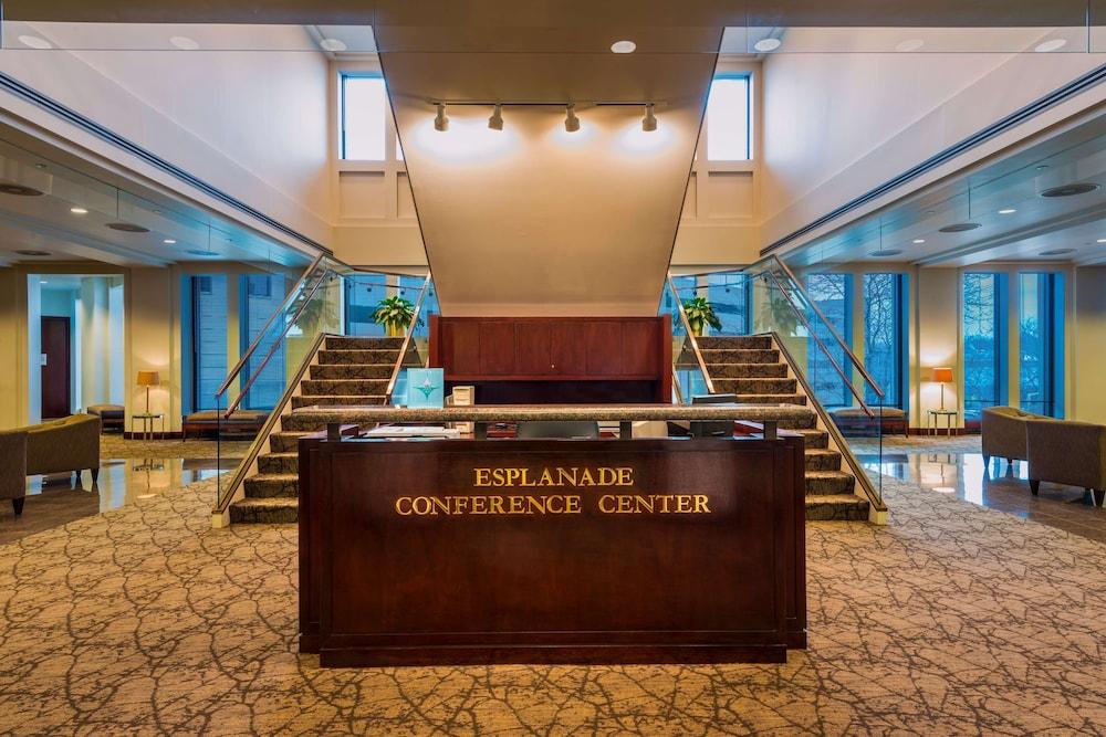 DoubleTree Suites by Hilton Htl & Conf Cntr Downers Grove photo 61