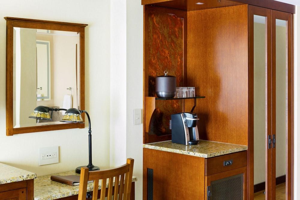 Disney's Grand Californian Hotel and Spa photo 38