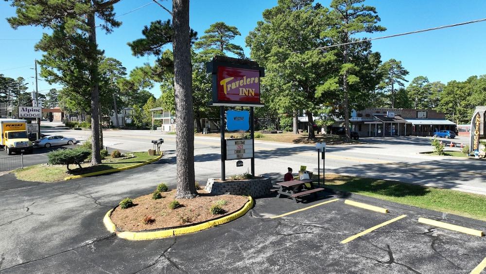 Travelers Inn photo 45